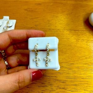 14kt cross earrings